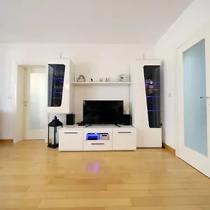 https://dioniz.hotelinzadar.com